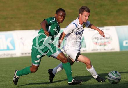 Fussball Regionalliga. FC St. Veit gegen FC Superfund Pasching. Josef Hudelist (St. Veit), Harrison Kennedy (Pasching). St. Veit, am 28.5.2010.
Foto: Kuess
---
pressefotos, pressefotografie, kuess, qs, qspictures, sport, bild, bilder, bilddatenbank