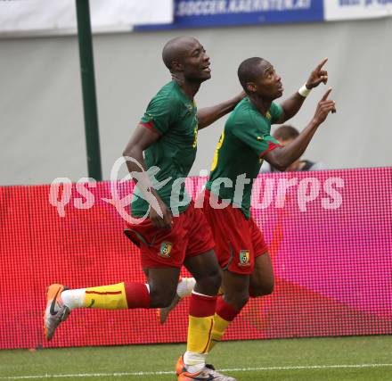 Fussball Laenderspiel. Testspiel Kamerun gegen Slowakei. Torjubel Achille Webo, Enoh Eyong (Kamerun). Klagenfurt, am 29.5.2010.
Foto: Kuess

---
pressefotos, pressefotografie, kuess, qs, qspictures, sport, bild, bilder, bilddatenbank