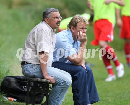 Fussball. Kaerntner Liga. FC Oberwinkler Lendorf gegen SV Spittal/Drau. Trainer Kurt Messner, Josef Rabitsch (Spittal). Lendorf, 30.5.2010.
Foto: Kuess
---
pressefotos, pressefotografie, kuess, qs, qspictures, sport, bild, bilder, bilddatenbank