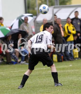 Fussball. Unterliga Ost. Eberndorfer AC gegen SV Raika GRIFFEN Rast. Janz Andreas (Eberndorf). Eberndorf, 29.5.2010.
Foto: Kuess
---
pressefotos, pressefotografie, kuess, qs, qspictures, sport, bild, bilder, bilddatenbank