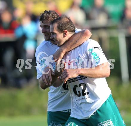 Fussball. Kaerntner Liga. FC Oberwinkler Lendorf gegen SV Spittal/Drau. Torjubel Martin Morgenstern, Christoph Morgenstern (Lendorf). Lendorf, 30.5.2010.
Foto: Kuess
---
pressefotos, pressefotografie, kuess, qs, qspictures, sport, bild, bilder, bilddatenbank