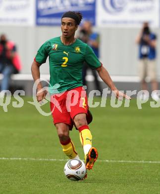 Fussball Laenderspiel. Testspiel Kamerun gegen Slowakei.  Benoit Assou Ekotto (Kamerun). Klagenfurt, am 29.5.2010.
Foto: Kuess

---
pressefotos, pressefotografie, kuess, qs, qspictures, sport, bild, bilder, bilddatenbank