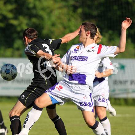 Fussball Regionalliga. SAK gegen DSV Leoben. Darjan Aleksic (SAK), Kevin Thonhofer (Leoben). Klagenfurt, am 4.6.2010.
Foto: Kuess
---
pressefotos, pressefotografie, kuess, qs, qspictures, sport, bild, bilder, bilddatenbank