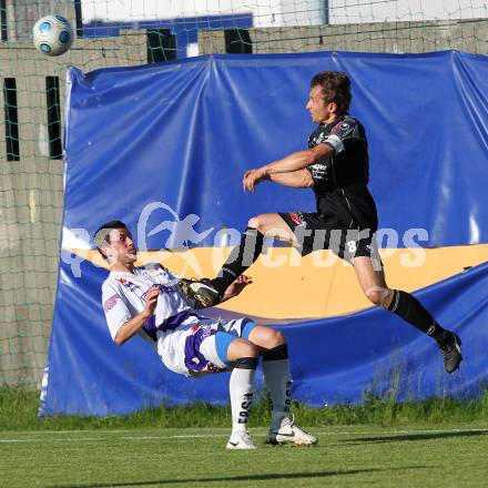 Fussball Regionalliga. SAK gegen DSV Leoben. Darjan Aleksic (SAK), Roland Rinnhofer (Leoben). Klagenfurt, am 4.6.2010.
Foto: Kuess
---
pressefotos, pressefotografie, kuess, qs, qspictures, sport, bild, bilder, bilddatenbank