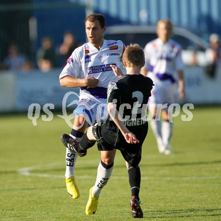 Fussball Regionalliga. SAK gegen DSV Leoben. Christian Dlopst (SAK), Marco Pigneter (Leoben). Klagenfurt, am 4.6.2010.
Foto: Kuess
---
pressefotos, pressefotografie, kuess, qs, qspictures, sport, bild, bilder, bilddatenbank