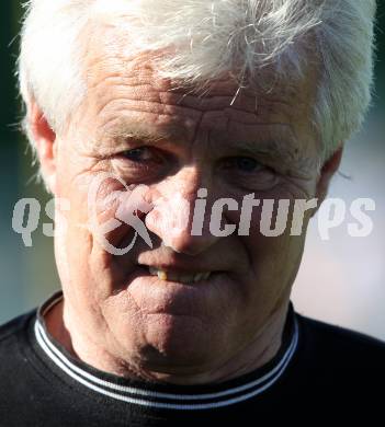 Fussball Regionalliga. SAK gegen DSV Leoben. Trainer Alois Jagodic (SAK). Klagenfurt, am 4.6.2010.
Foto: Kuess
---
pressefotos, pressefotografie, kuess, qs, qspictures, sport, bild, bilder, bilddatenbank