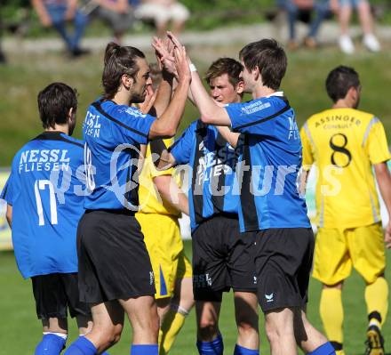 Fussball Unterliga West. SG Drautal gegen SC Hermagor. Torjubel Daniel Trupp (Drautal). Feistritz/Drau, am 5.6.2010.
Foto: Kuess
---
pressefotos, pressefotografie, kuess, qs, qspictures, sport, bild, bilder, bilddatenbank