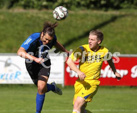 Fussball Unterliga West. SG Drautal gegen SC Hermagor. Daniel Trupp (Drautal), Raphael Neuhauser (Hermagor). Feistritz/Drau, am 5.6.2010.
Foto: Kuess
---
pressefotos, pressefotografie, kuess, qs, qspictures, sport, bild, bilder, bilddatenbank