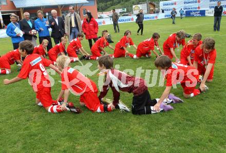 Fussball. Schuelerliga. Finale. BG Lerchenfeld gegen SHS Spittal.  Jubel Sieger Lerchenfeld. Gmuend, 1.6.2010.
Foto: Kuess
---
pressefotos, pressefotografie, kuess, qs, qspictures, sport, bild, bilder, bilddatenbank