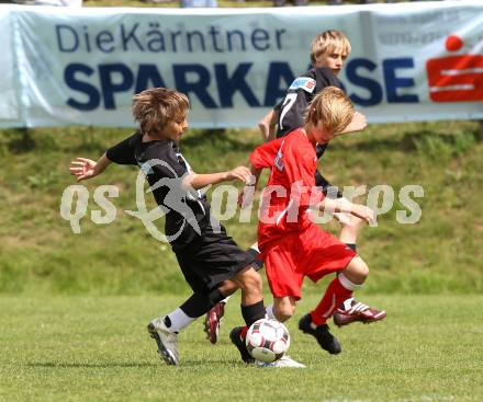 Fussball. Schuelerliga. Finale. BG Lerchenfeld gegen SHS Spittal.  Gmuend, 1.6.2010.
Foto: Kuess
---
pressefotos, pressefotografie, kuess, qs, qspictures, sport, bild, bilder, bilddatenbank