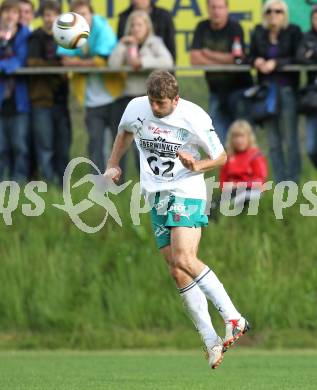 Fussball. Kaerntner Liga. FC Oberwinkler Lendorf gegen SV Spittal/Drau. Christoph Morgenstern (Lendorf). Lendorf, 30.5.2010.
Foto: Kuess
---
pressefotos, pressefotografie, kuess, qs, qspictures, sport, bild, bilder, bilddatenbank