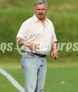 Fussball. Kaerntner Liga. FC Oberwinkler Lendorf gegen SV Spittal/Drau. Trainer Kurt Messner (Spittal). Lendorf, 30.5.2010.
Foto: Kuess
---
pressefotos, pressefotografie, kuess, qs, qspictures, sport, bild, bilder, bilddatenbank