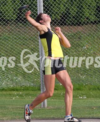 Leichtathletik. Kaerntner Meisterschaften. Diskus. Veronika Watzek. Wolfsberg, am 11.6.2010.
Foto: Kuess
---
pressefotos, pressefotografie, kuess, qs, qspictures, sport, bild, bilder, bilddatenbank