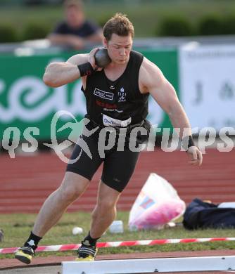 Leichtathletik. Kaerntner Meisterschaften. Kugelstossen. Martin Gratzer. Wolfsberg, am 11.6.2010.
Foto: Kuess
---
pressefotos, pressefotografie, kuess, qs, qspictures, sport, bild, bilder, bilddatenbank