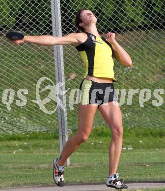 Leichtathletik. Kaerntner Meisterschaften. Diskus. Veronika Watzek. Wolfsberg, am 11.6.2010.
Foto: Kuess
---
pressefotos, pressefotografie, kuess, qs, qspictures, sport, bild, bilder, bilddatenbank