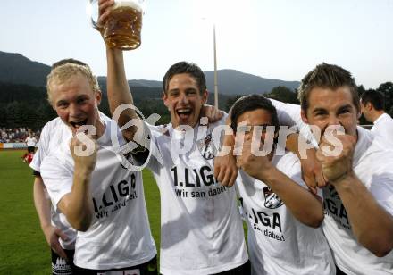 Fussball Regionalliga. Relegationsspiel. WAC/St. Andrae gegen Parndorf. Jubel WAC. Wolfsberg am 12.6.2010
Foto: Kuess
---
pressefotos, pressefotografie, kuess, qs, qspictures, sport, bild, bilder, bilddatenbank