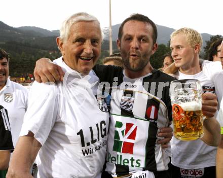 Fussball Regionalliga. Relegationsspiel. WAC/St. Andrae gegen Parndorf. Jubel WAC. Wolfsberg am 12.6.2010
Foto: Kuess
---
pressefotos, pressefotografie, kuess, qs, qspictures, sport, bild, bilder, bilddatenbank