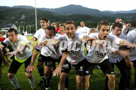 Fussball Regionalliga. Relegationsspiel. WAC/St. Andrae gegen Parndorf. Jubel WAC. Wolfsberg am 12.6.2010
Foto: Kuess
---
pressefotos, pressefotografie, kuess, qs, qspictures, sport, bild, bilder, bilddatenbank