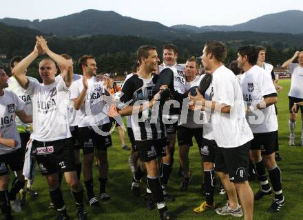 Fussball Regionalliga. Relegationsspiel. WAC/St. Andrae gegen Parndorf. Jubel WAC/St. Andrae. Wolfsberg, am 12.6.2010.
Foto: Kuess
---
pressefotos, pressefotografie, kuess, qs, qspictures, sport, bild, bilder, bilddatenbank