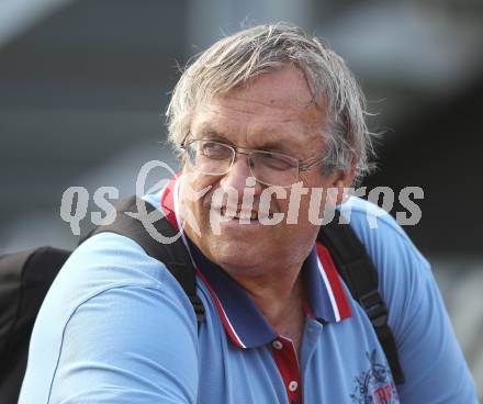 Leichtathletik. Kaerntner Meisterschaften. Trainer Georg Frank. Wolfsberg, am 11.6.2010.
Foto: Kuess
---
pressefotos, pressefotografie, kuess, qs, qspictures, sport, bild, bilder, bilddatenbank