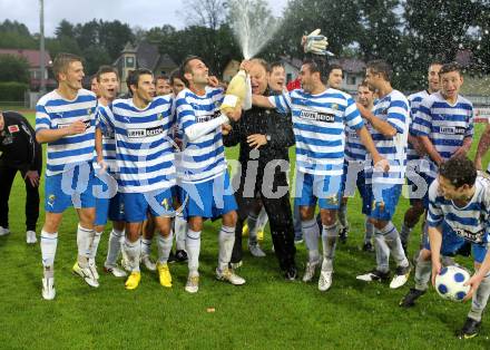 Fussball. KFV Cup. VSV gegen SG Drautal. Jubel VSV. Villach, 19.6.2010.
Foto: Kuess
---
pressefotos, pressefotografie, kuess, qs, qspictures, sport, bild, bilder, bilddatenbank