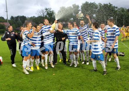 Fussball. KFV Cup. VSV gegen SG Drautal. Jubel VSV. Villach, 19.6.2010.
Foto: Kuess
---
pressefotos, pressefotografie, kuess, qs, qspictures, sport, bild, bilder, bilddatenbank