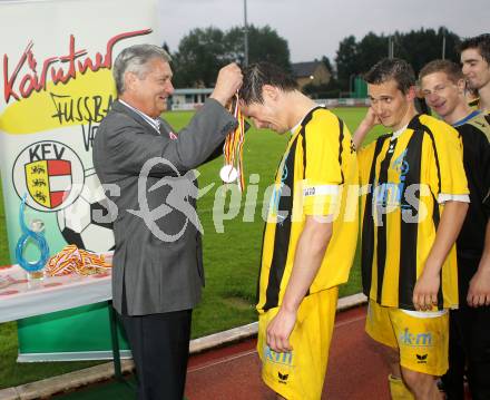 Fussball. KFV Cup. VSV gegen SG Drautal.  Werner Lippitz (KFV), Bernhard Sturm (Drautal). Villach, 19.6.2010.
Foto: Kuess
---
pressefotos, pressefotografie, kuess, qs, qspictures, sport, bild, bilder, bilddatenbank