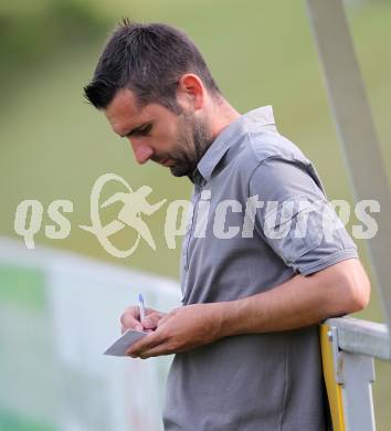 Fussball Testspiel. St. Michael/Lav. gg. WAC/St. Andrae. Trainer Nenad Bjelica (WAC). St. Michael/Lav. am 26.6.2010.
Foto: Kuess
---
pressefotos, pressefotografie, kuess, qs, qspictures, sport, bild, bilder, bilddatenbank