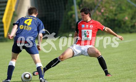 Fussball Testspiel. St. Michael/Lav. gg. WAC/St. Andrae. Herwig Arzberger (St. Michael), Roland Putsche (WAC). St. Michael/Lav. am 26.6.2010.
Foto: Kuess
---
pressefotos, pressefotografie, kuess, qs, qspictures, sport, bild, bilder, bilddatenbank