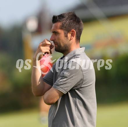 Fussball Testspiel. St. Michael/Lav. gg. WAC/St. Andrae. Trainer Nenad Bjelica (WAC). St. Michael/Lav. am 26.6.2010.
Foto: Kuess
---
pressefotos, pressefotografie, kuess, qs, qspictures, sport, bild, bilder, bilddatenbank