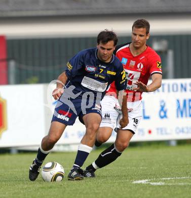 Fussball Testspiel. St. Michael/Lav. gg. WAC/St. Andrae. Thomas Wotolen (St. Michael), Thomas Pirker (WAC). St. Michael/Lav. am 26.6.2010.
Foto: Kuess
---
pressefotos, pressefotografie, kuess, qs, qspictures, sport, bild, bilder, bilddatenbank