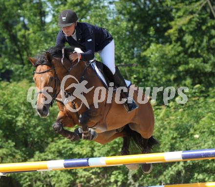 Reiten. Reit- und Springturnier. Grand Prix von Maria Woerth. Nina Fagerstroem (FIN) auf Talent. Maria Woerth, am 27.6.2010.
Foto: Kuess
---
pressefotos, pressefotografie, kuess, qs, qspictures, sport, bild, bilder, bilddatenbank
