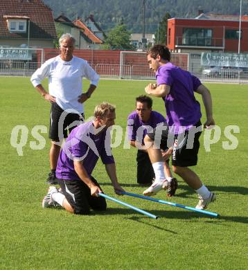 Fussball Regionalliga. Trainingsbeginn Austria Klagenfurt. Kai Schoppitsch, Matthias Dollinger, Trainer Walter Schoppitsch. Klagenfurt, am 28.6.2010.
Foto: Kuess
---
pressefotos, pressefotografie, kuess, qs, qspictures, sport, bild, bilder, bilddatenbank