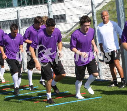 Fussball Regionalliga. Trainingsbeginn Austria Klagenfurt. Stephan Buergler, Trainer Walter Schoppitsch. Klagenfurt, am 28.6.2010.
Foto: Kuess
---
pressefotos, pressefotografie, kuess, qs, qspictures, sport, bild, bilder, bilddatenbank