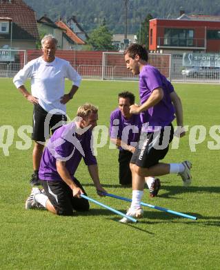 Fussball Regionalliga. Trainingsbeginn Austria Klagenfurt. Kai Schoppitsch, Matthias Dollinger, Trainer Walter Schoppitsch. Klagenfurt, am 28.6.2010.
Foto: Kuess
---
pressefotos, pressefotografie, kuess, qs, qspictures, sport, bild, bilder, bilddatenbank