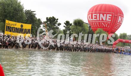 Kaernten Ironman Austria. Schwimmstart. Klagenfurt, am 4.7.2010.
Foto: Kuess

---
pressefotos, pressefotografie, kuess, qs, qspictures, sport, bild, bilder, bilddatenbank