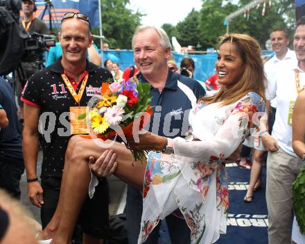 Kaernten Ironman Austria.  Landeshauptmann Gerhard Doerfler, Naddl. Klagenfurt, am 4.7.2010.
Foto: Kuess

---
pressefotos, pressefotografie, kuess, qs, qspictures, sport, bild, bilder, bilddatenbank