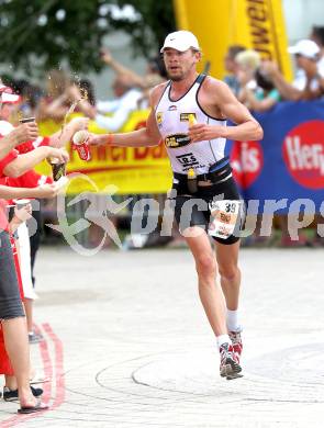 Kaernten Ironman Austria. Laufen. Dennis Devriendt (BEL). Klagenfurt, am 4.7.2010.
Foto: Kuess

---
pressefotos, pressefotografie, kuess, qs, qspictures, sport, bild, bilder, bilddatenbank