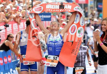 Kaernten Ironman Austria. Eva Dollinger (AUT).  Klagenfurt, am 4.7.2010.
Foto: Kuess

---
pressefotos, pressefotografie, kuess, qs, qspictures, sport, bild, bilder, bilddatenbank