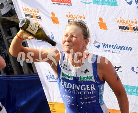 Kaernten Ironman Austria. Eva Dollinger (AUT).  Klagenfurt, am 4.7.2010.
Foto: Kuess

---
pressefotos, pressefotografie, kuess, qs, qspictures, sport, bild, bilder, bilddatenbank