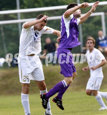 Fussball. Testspiel. SK Austria Klagenfurt gegen Nova Gorica. Stephan Buergler (Klagenfurt), Bojan Dukic (Nova Gorica). Ludmannsdorf, 2.7.2010.
Foto: Kuess
---
pressefotos, pressefotografie, kuess, qs, qspictures, sport, bild, bilder, bilddatenbank