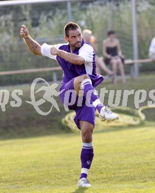 Fussball. Testspiel. SK Austria Klagenfurt gegen Nova Gorica. Oliver Pusztai (Klagenfurt). Ludmannsdorf, 2.7.2010.
Foto: Kuess
---
pressefotos, pressefotografie, kuess, qs, qspictures, sport, bild, bilder, bilddatenbank