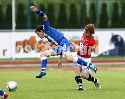 Fussball. Testspiel.  WAC/St.Andrae gegen NK Osijek. Matthias Berchtold (WAC), Igor Peisic (Osijek).
Wolfsberg, 6.7.2010.
Foto: Kuess
---
pressefotos, pressefotografie, kuess, qs, qspictures, sport, bild, bilder, bilddatenbank