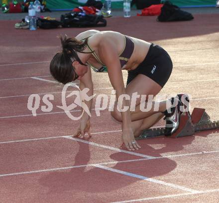 Leichtathletik. Oesterreichische Meisterschaft. 400 Meter Frauen. Betina Germann. Villach, am 10.7.2010.
Foto: Kuess
---
pressefotos, pressefotografie, kuess, qs, qspictures, sport, bild, bilder, bilddatenbank