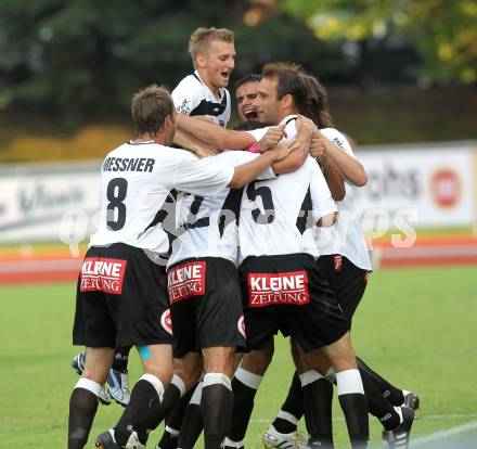 Fussball. Erste Liga. WAC/St. Andrae gegen FC PAX Gratkorn. Torjubel WAC.  Wolfsberg, 13.7.2010. 
Foto: Kuess

---
pressefotos, pressefotografie, kuess, qs, qspictures, sport, bild, bilder, bilddatenbank