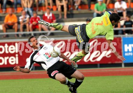 Fussball. Erste Liga. WAC/St. Andrae gegen FC PAX Gratkorn. Gernot Messner (WAC), Windisch Bernd (Gratkorn).  Wolfsberg, 13.7.2010. 
Foto: Kuess

---
pressefotos, pressefotografie, kuess, qs, qspictures, sport, bild, bilder, bilddatenbank