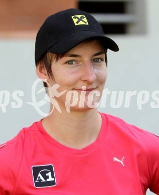 Schi Alpin. Kathrin Zettel. Poertschach/Woerthersee, 14.7.2010.
Foto: Kuess

---
pressefotos, pressefotografie, kuess, qs, qspictures, sport, bild, bilder, bilddatenbank