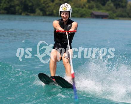 Schi Alpin. Kathrin Zettel. Poertschach/Woerthersee, 14.7.2010.
Foto: Kuess

---
pressefotos, pressefotografie, kuess, qs, qspictures, sport, bild, bilder, bilddatenbank