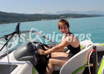 Schi Alpin. Kathrin Zettel. Poertschach/Woerthersee, 14.7.2010.
Foto: Kuess

---
pressefotos, pressefotografie, kuess, qs, qspictures, sport, bild, bilder, bilddatenbank