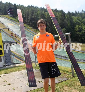 Schi Nordisch. Schispringen. FIS Sommer Cup. Lukas Mueller (AUT). Villach Alpenarena, am 17.7.2010.
Foto: Kuess
---
pressefotos, pressefotografie, kuess, qs, qspictures, sport, bild, bilder, bilddatenbank